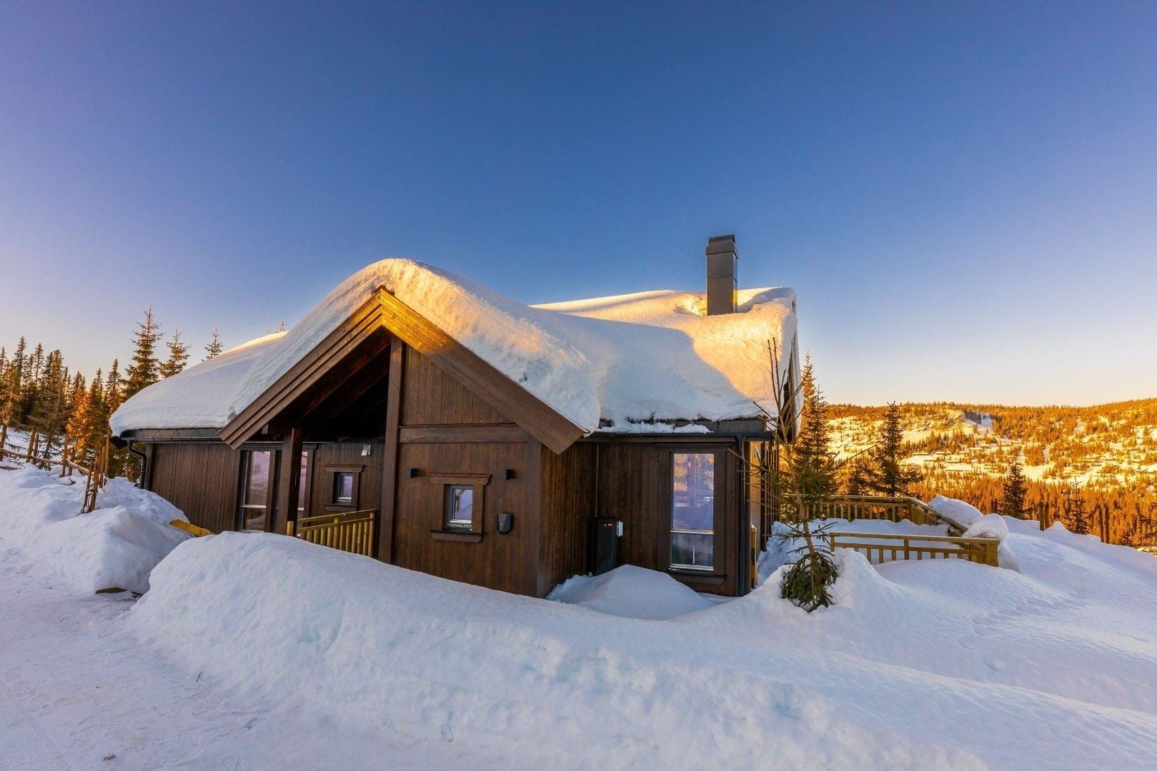 KVITFJELL VARDEN LODGE
