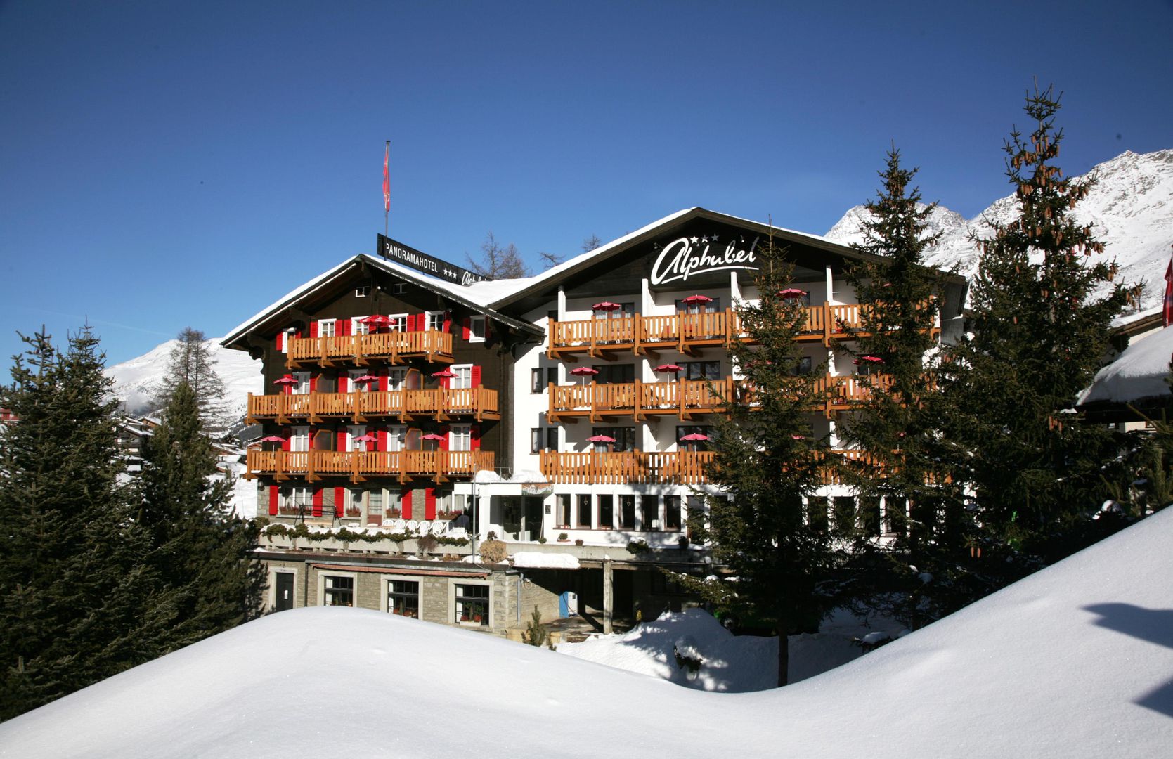 Swiss Family Hotel Alp...