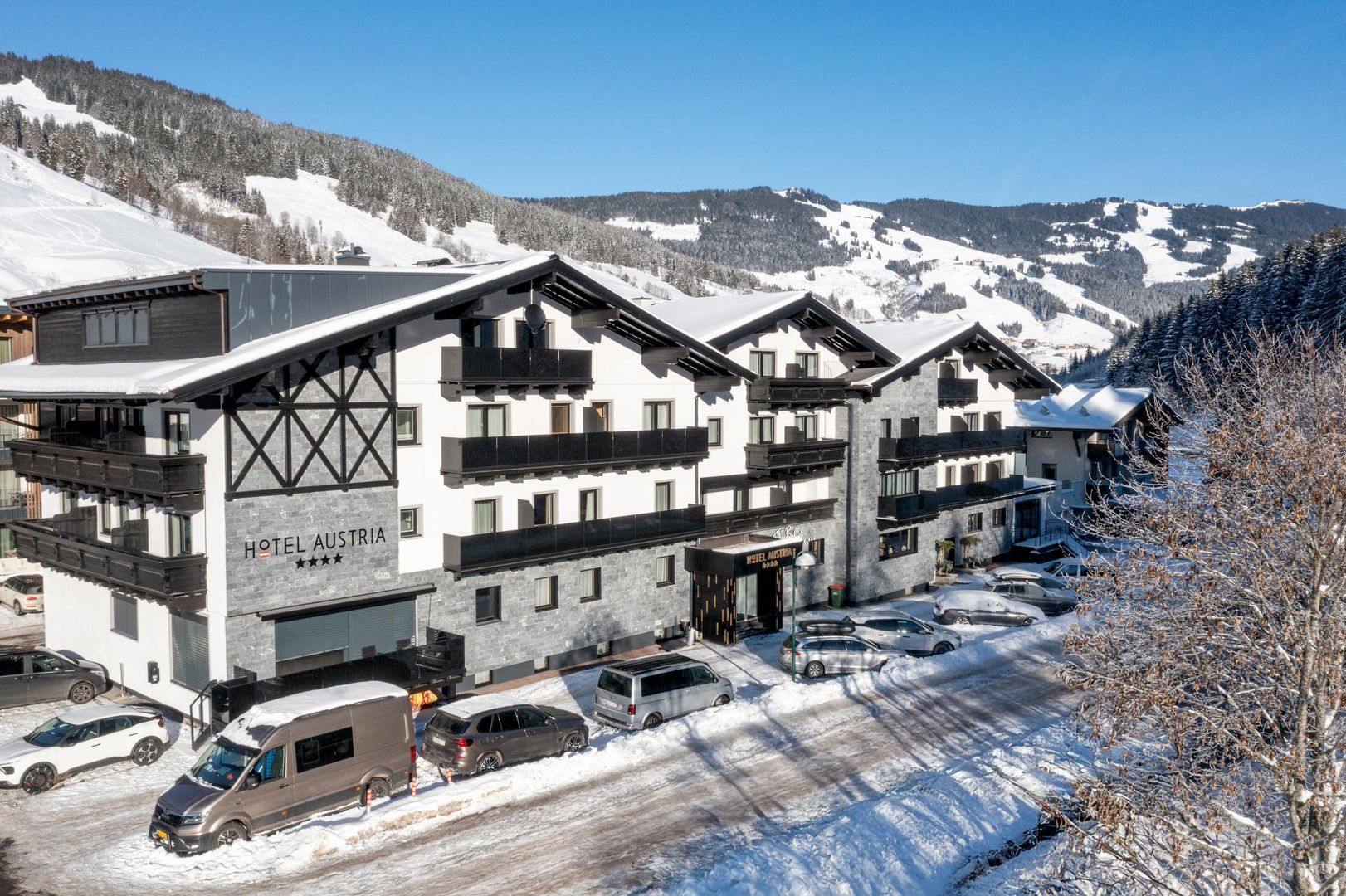 Hotel und Villa Austria Saalbach
