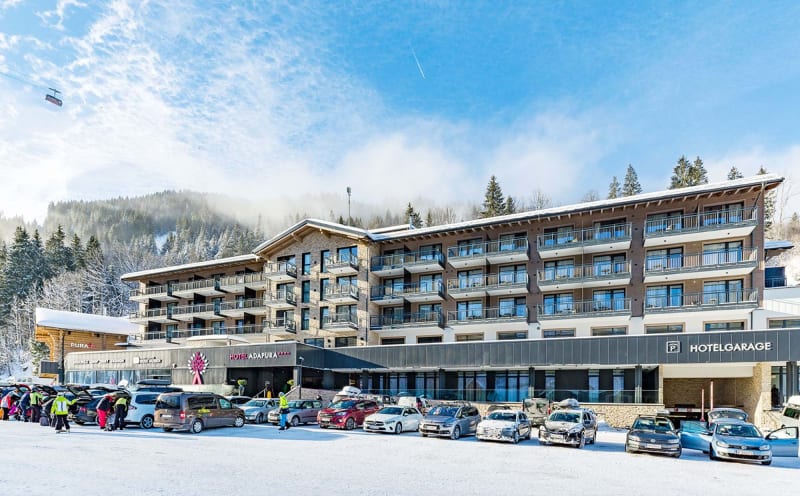 Hotel "Adapura"