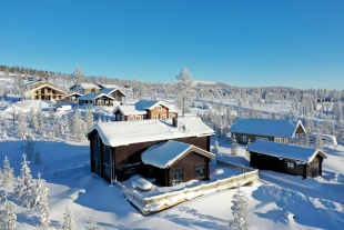 Aquilavägen 8-10 personer