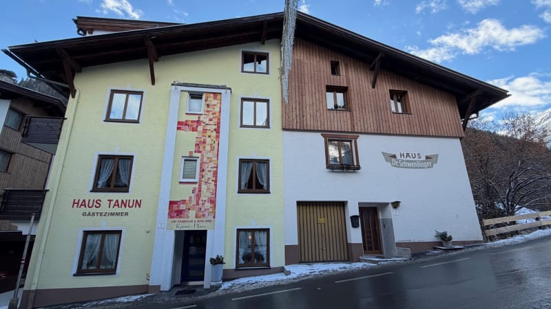 Pension "Tanun"