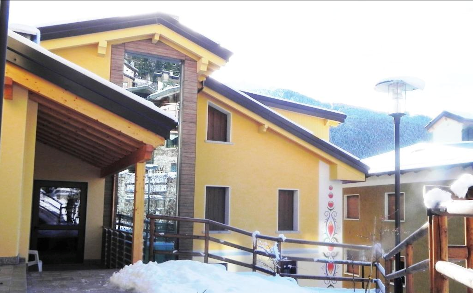 Residence Acero Rosso