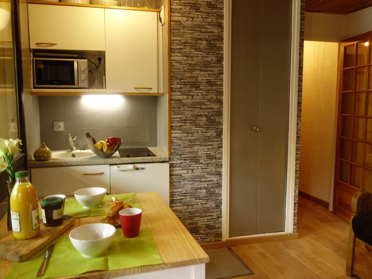 Apartment Serac A10 by Interhome