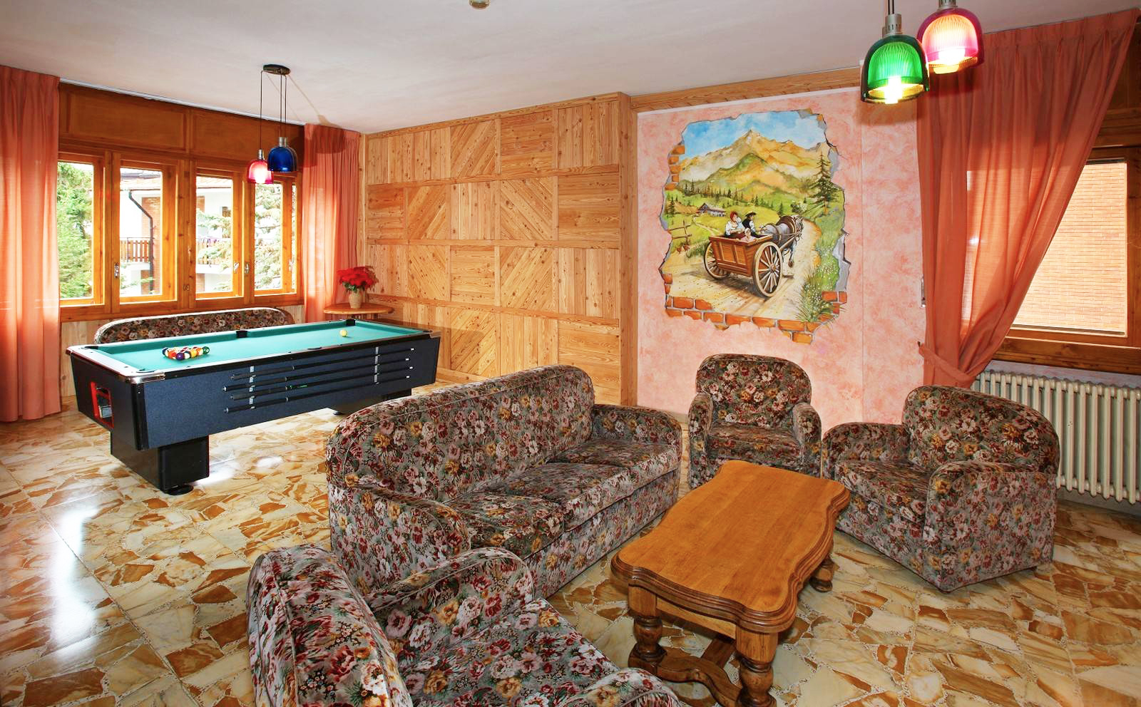 Hotel Holiday Debili