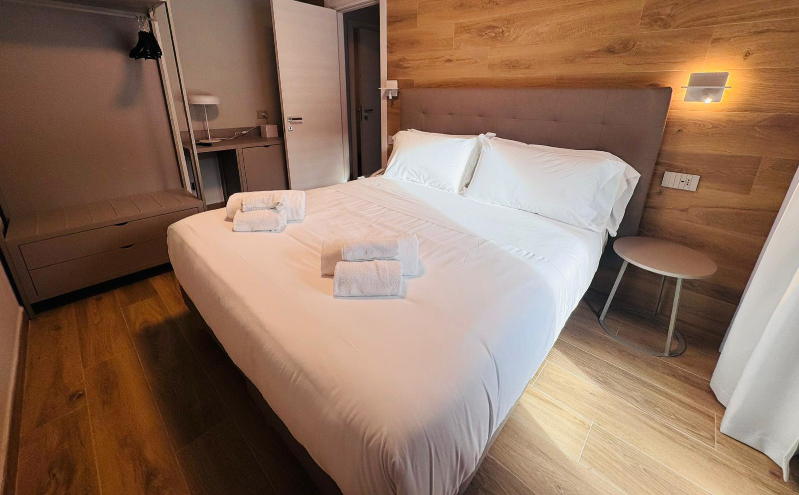 Lift Hotel