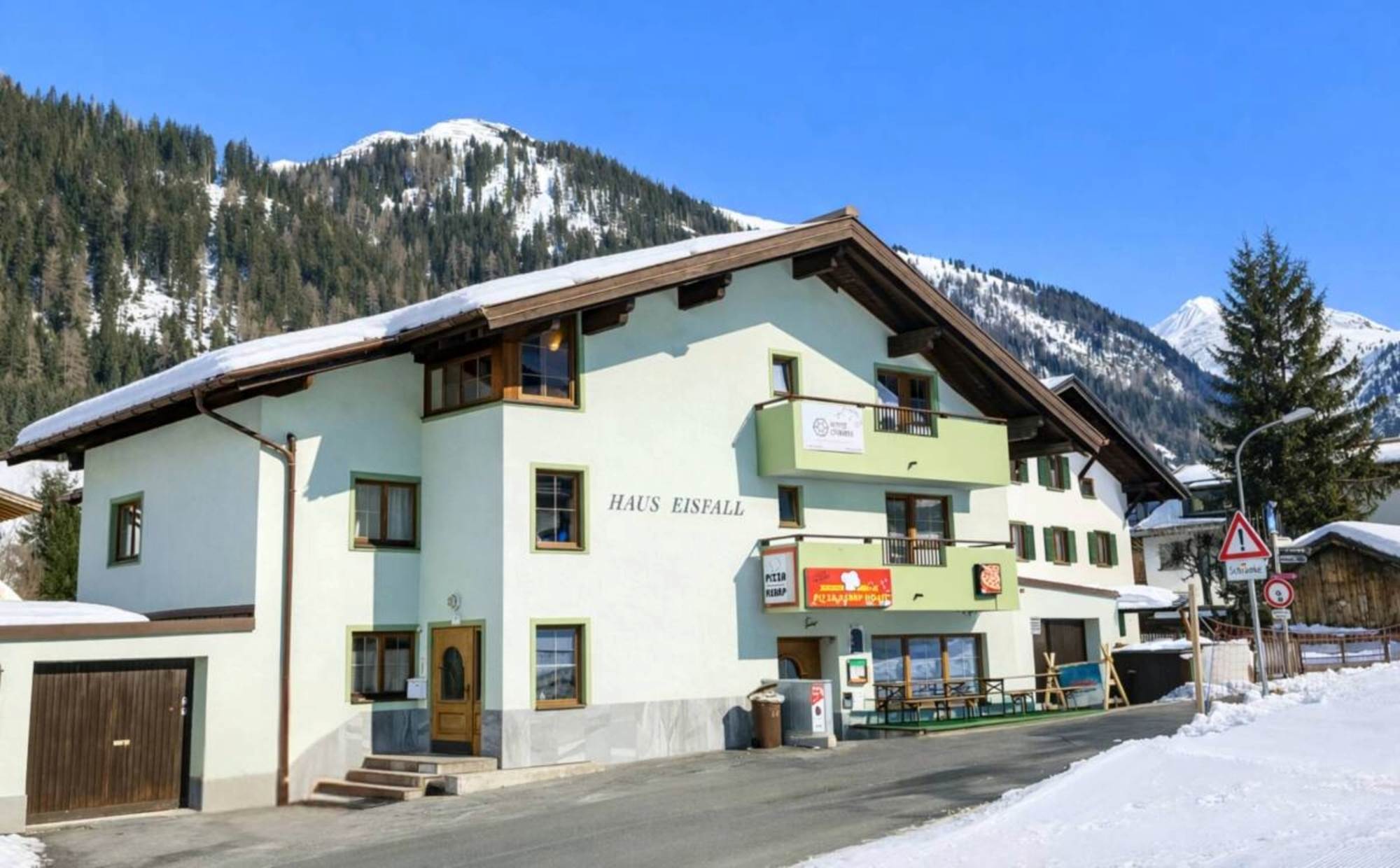 Chalet Eisfall
