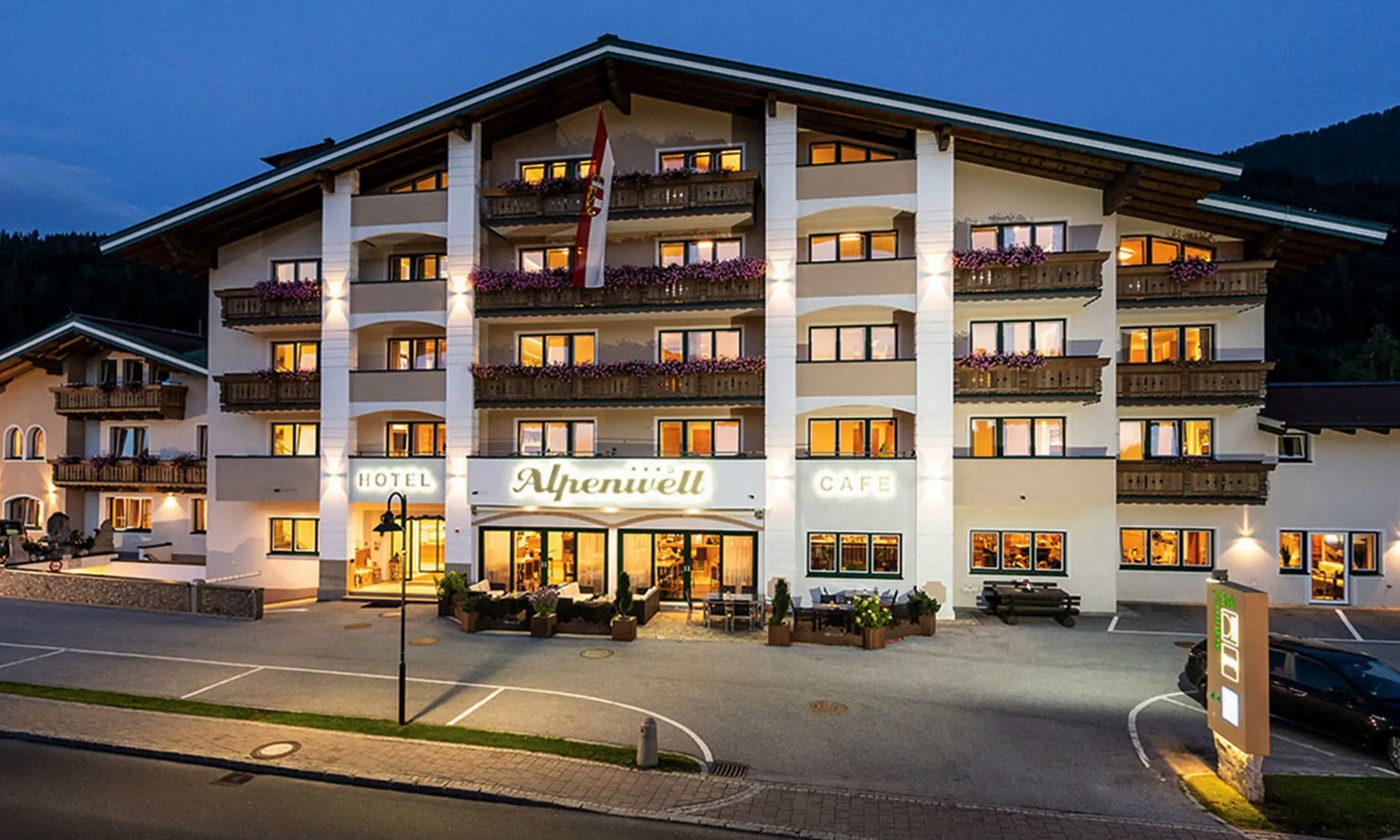 Hotel Alpenwelt