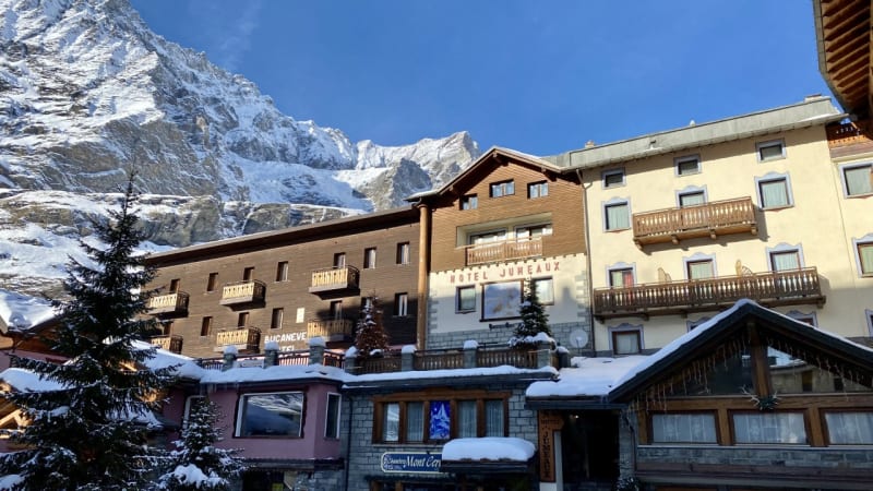 Hotel "Jumeaux"