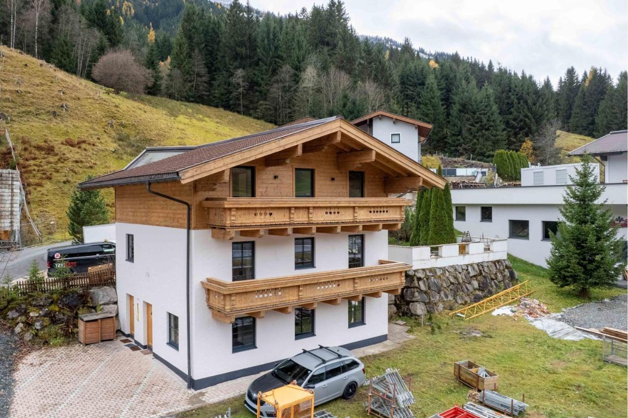 Alpengluck Apartments by We Rent