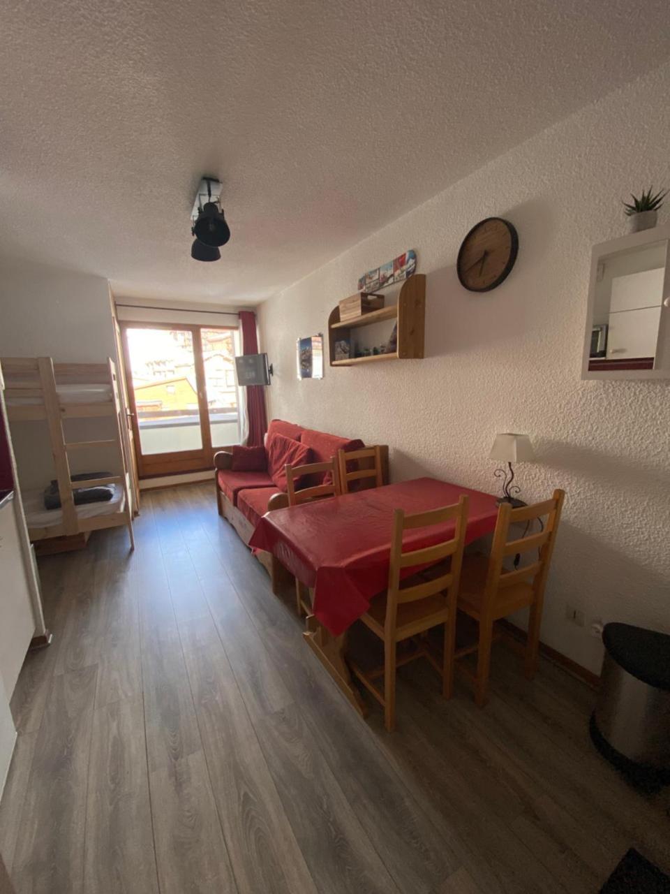 Charmant T2 Montagne En Etage Eleve.