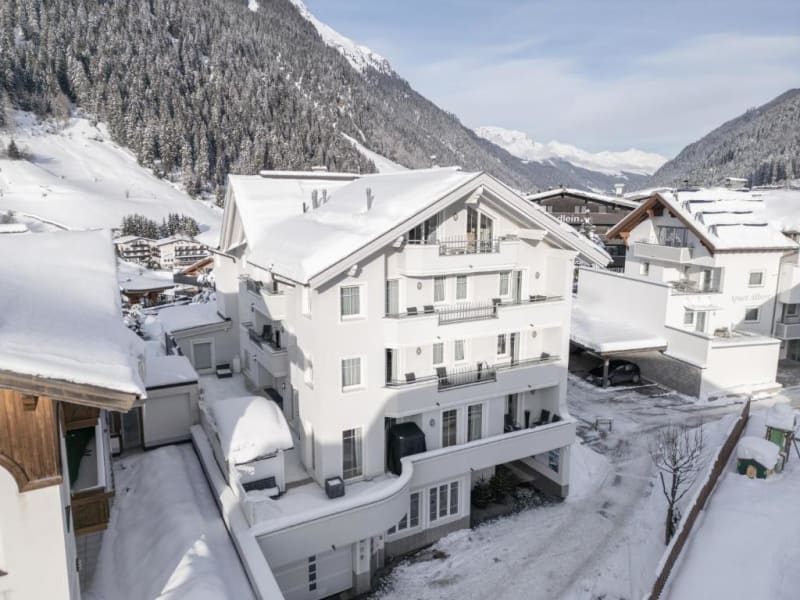 Hotel "Petit Madlein"
