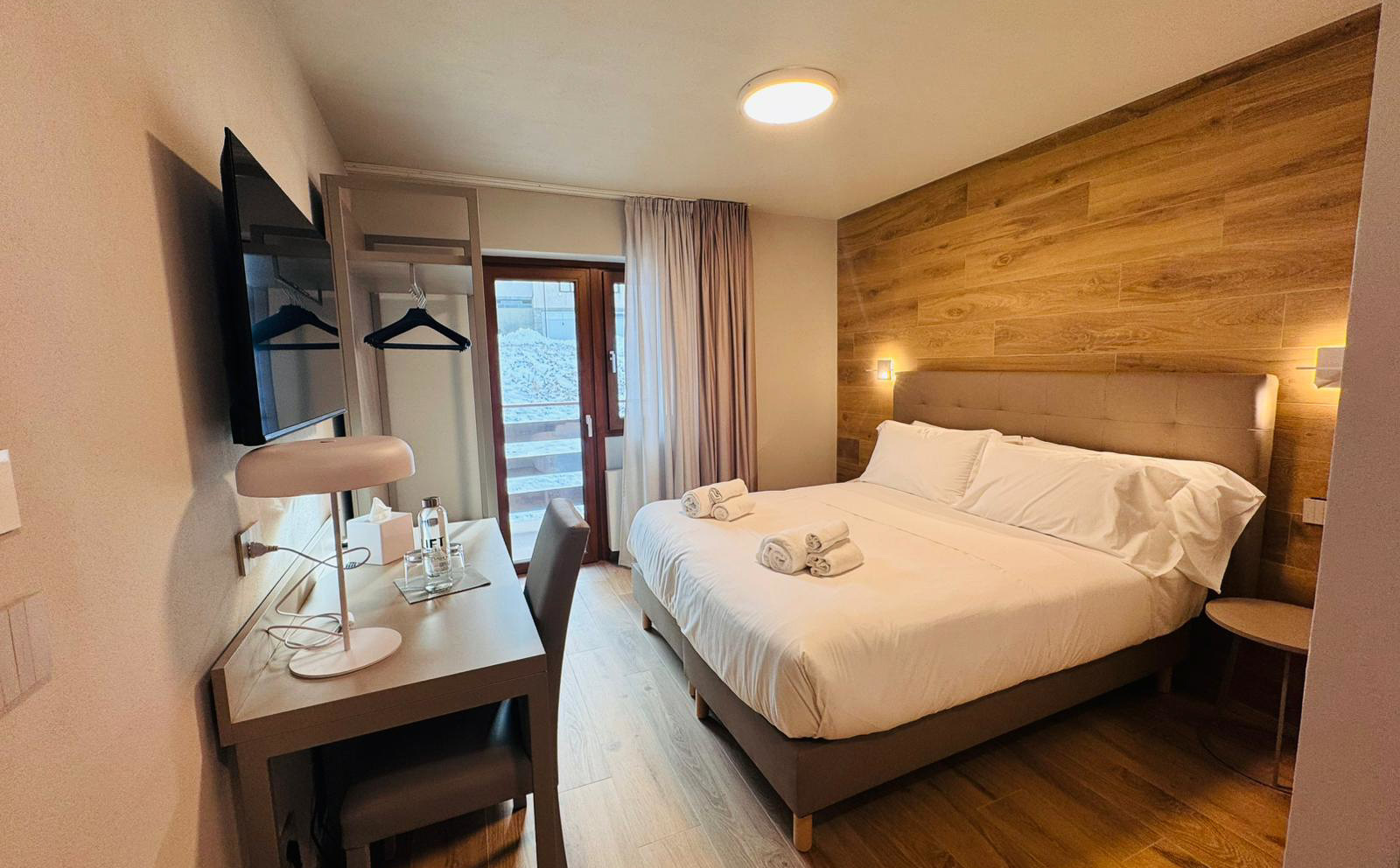Lift Hotel