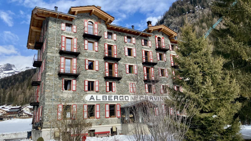 Hotel "Monte Cervino"