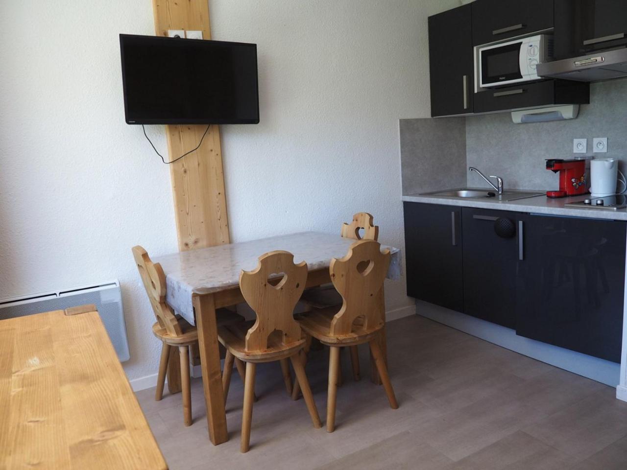 Studio Renove Proche Pistes Avec Balcon - Fr-1-344-180