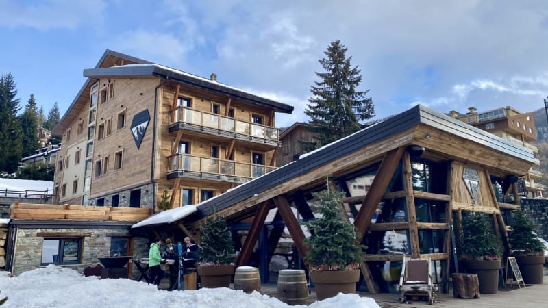 Hotel "Avalanche"