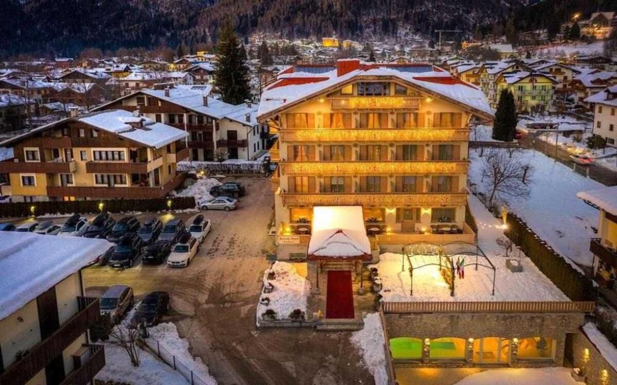 Beverly Alps Hotel & SPA