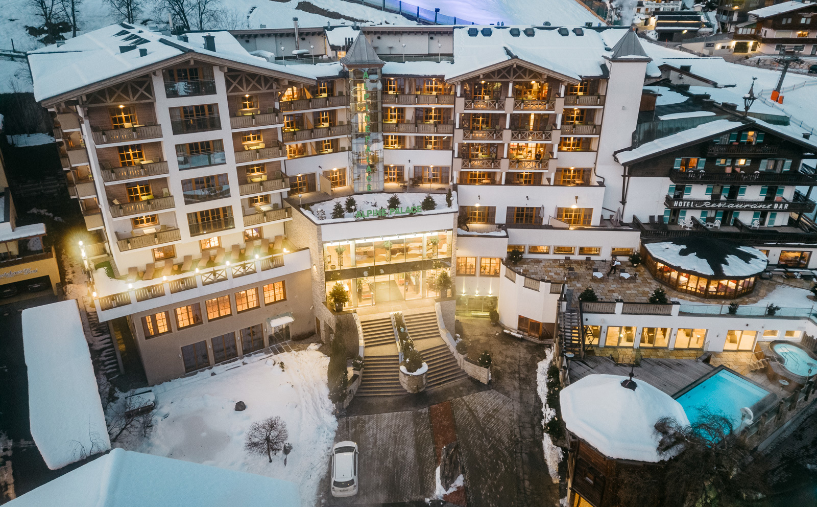 Hotel Alpine Palace