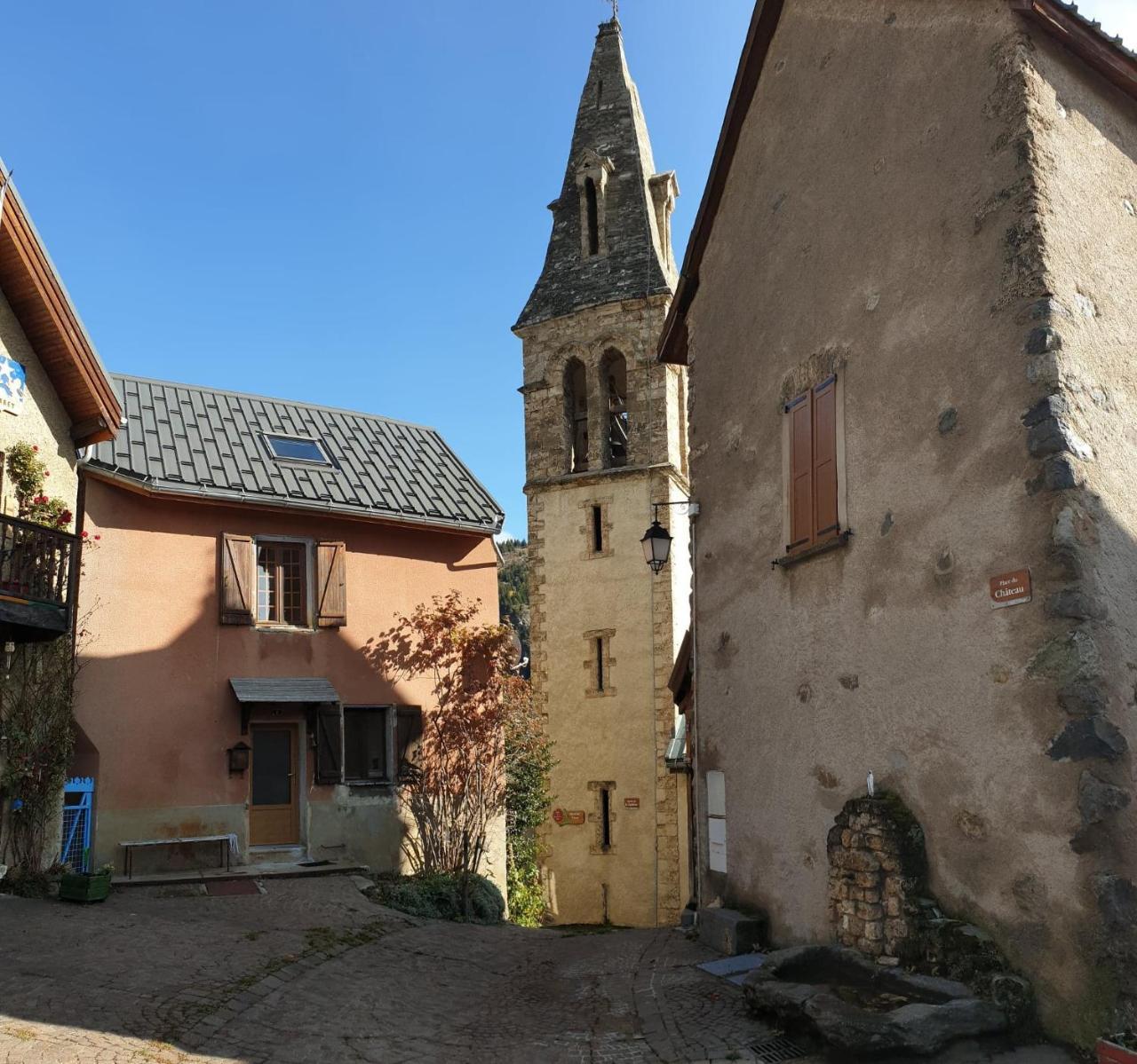 La Petite Tour