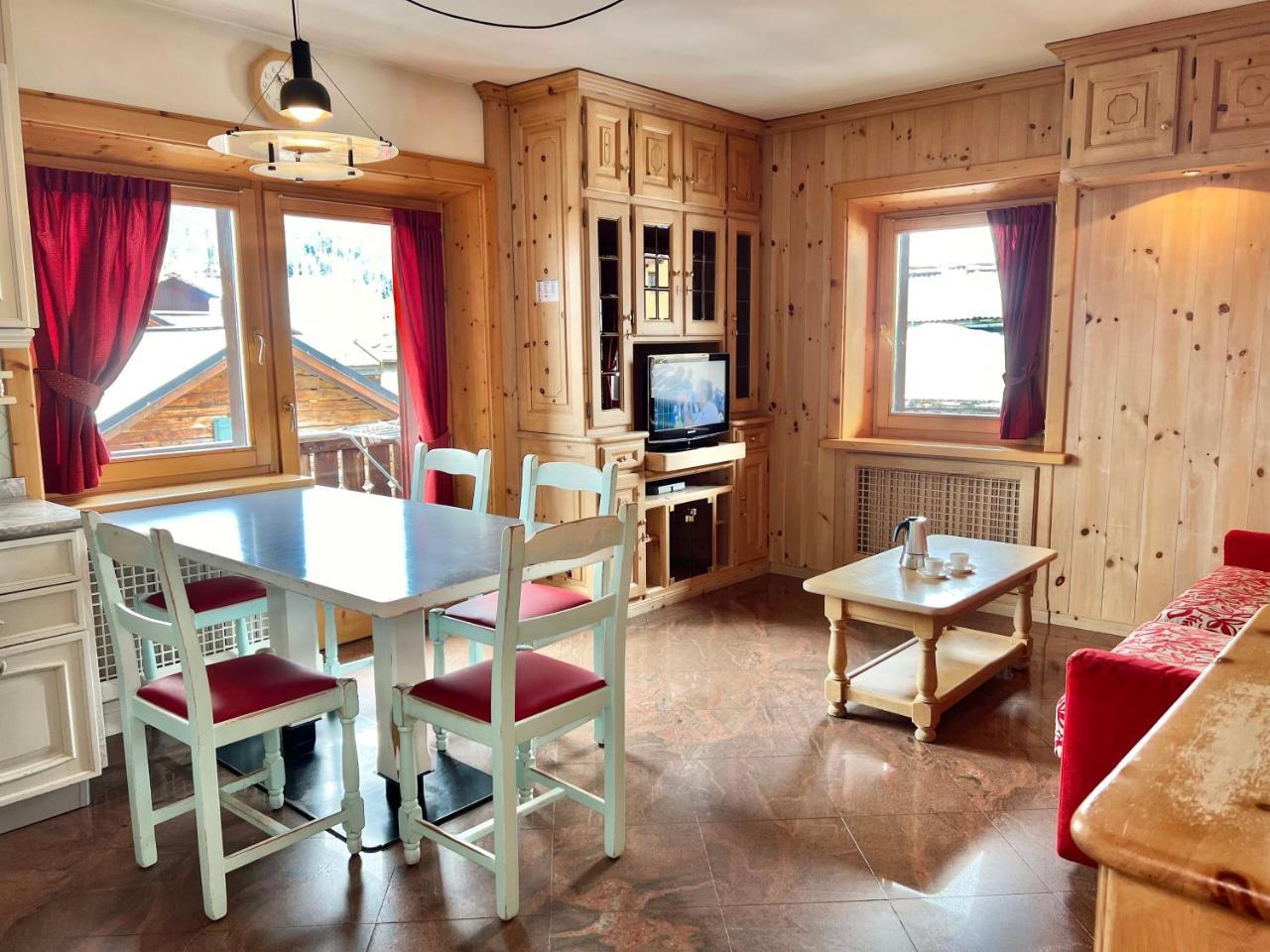 Bike&Ski Saroch Apartments