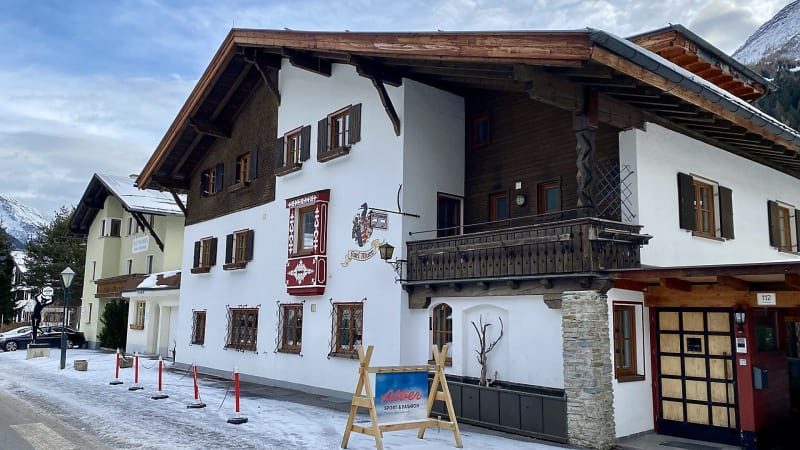 Hotel "Chalet Murr"